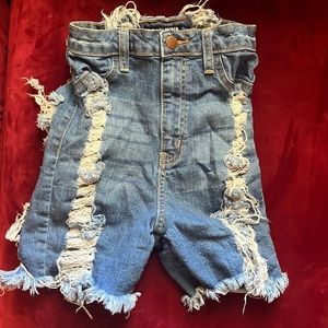 Fashion Nova Ripped on both sides Denim Shorts, Size 3